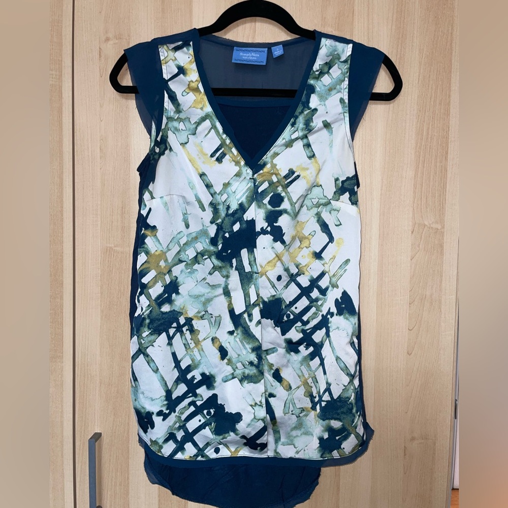 Simply Vera tank, dark teal, white, green & yellow. Size Small.